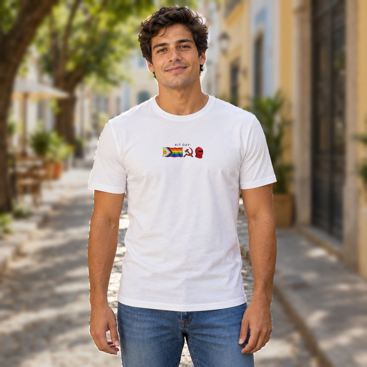 Camiseta Kit Gay Light · Branca · masculina: pessoa vestindo a camiseta. Imagem ilustrativa.